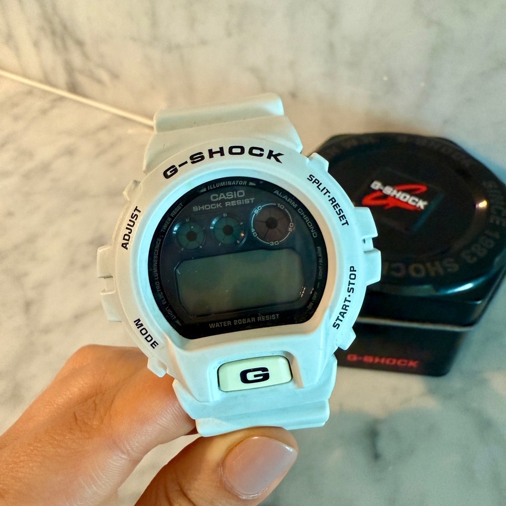 Vintage Casio Dw-6900Fs G-Shock Ice Blue Digital Watch
